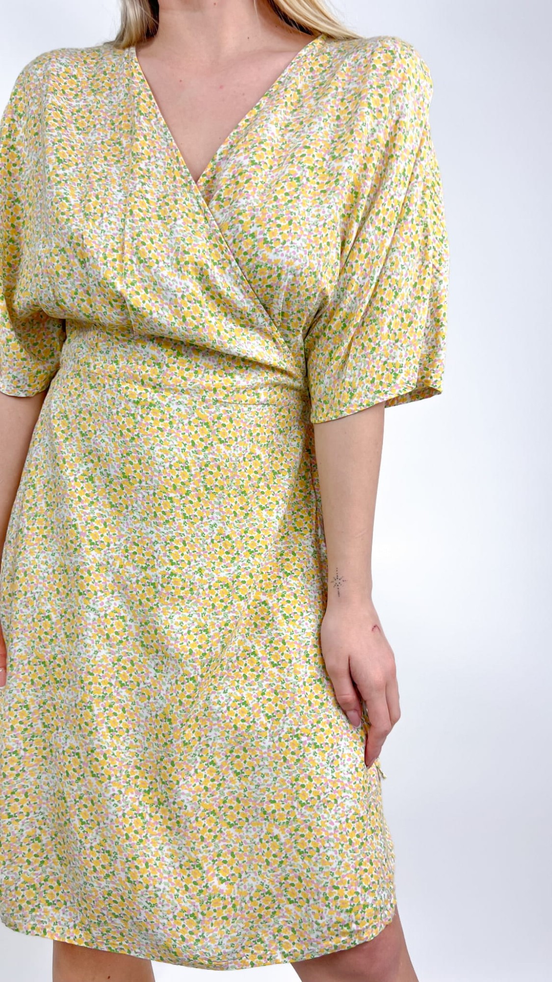 Lindex sukienka mini kopertowa 