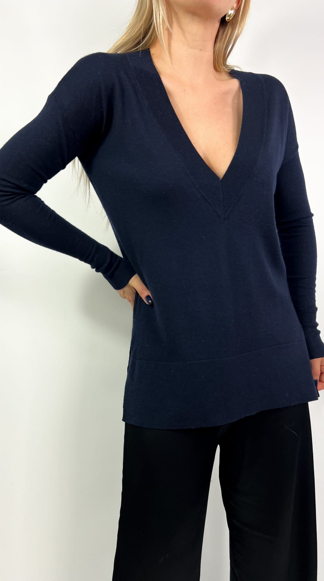 Designer Remix Charlotte Eskildsen sweter granatowy 100% wełna 