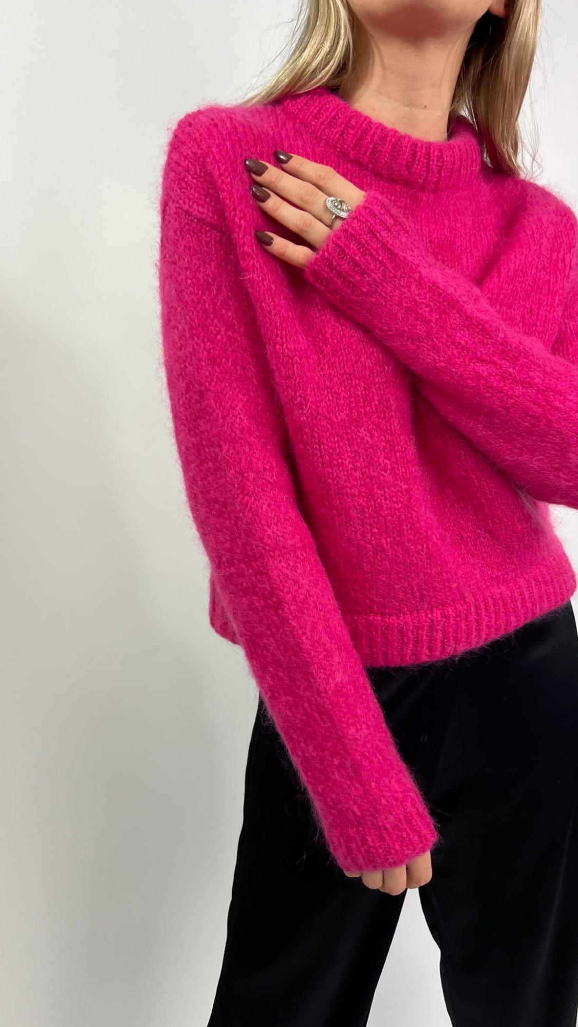 Tiger of Sweden różowy moherowy sweter 