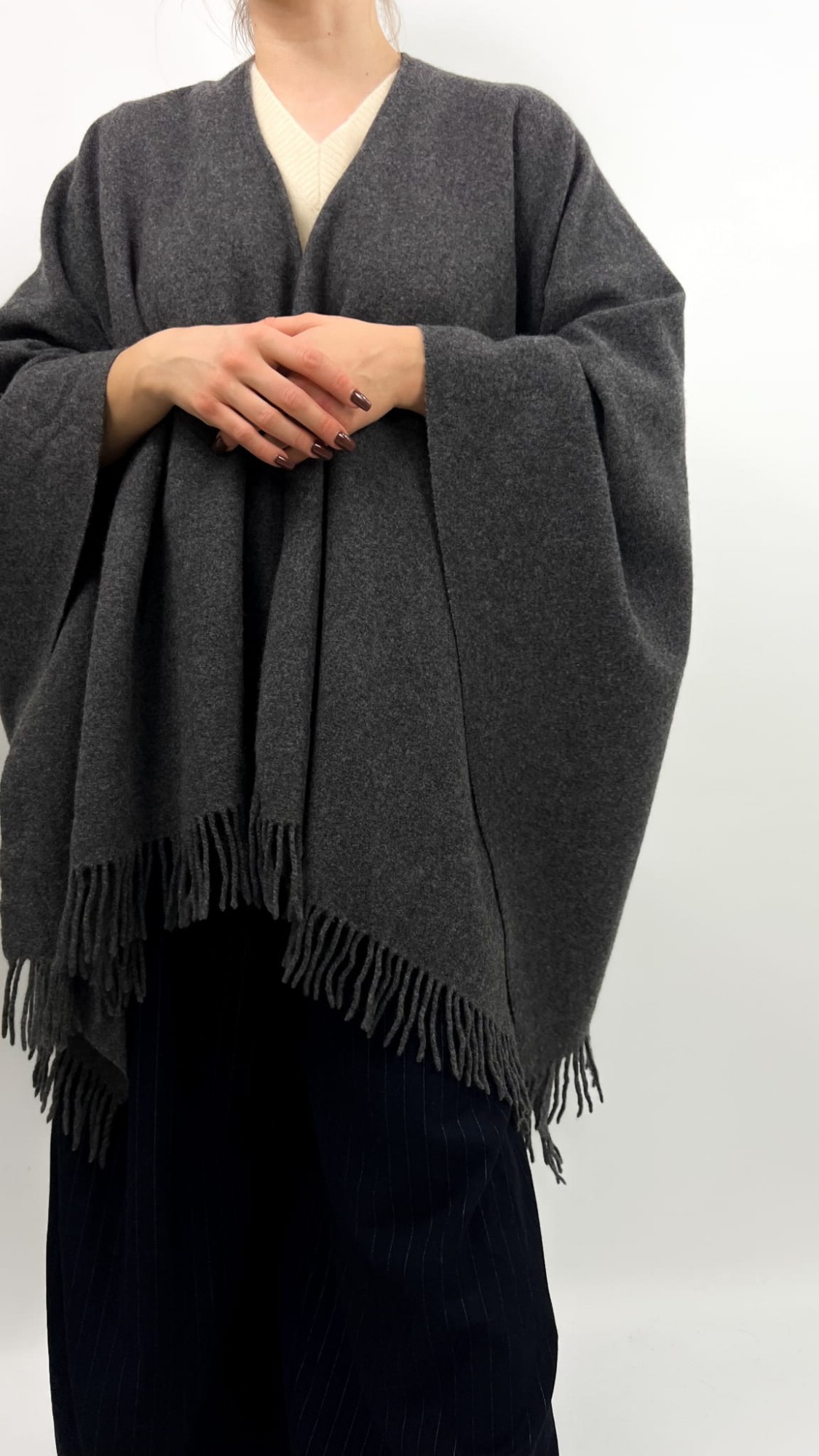 MOSCHINO poncho narzutka wełniana 