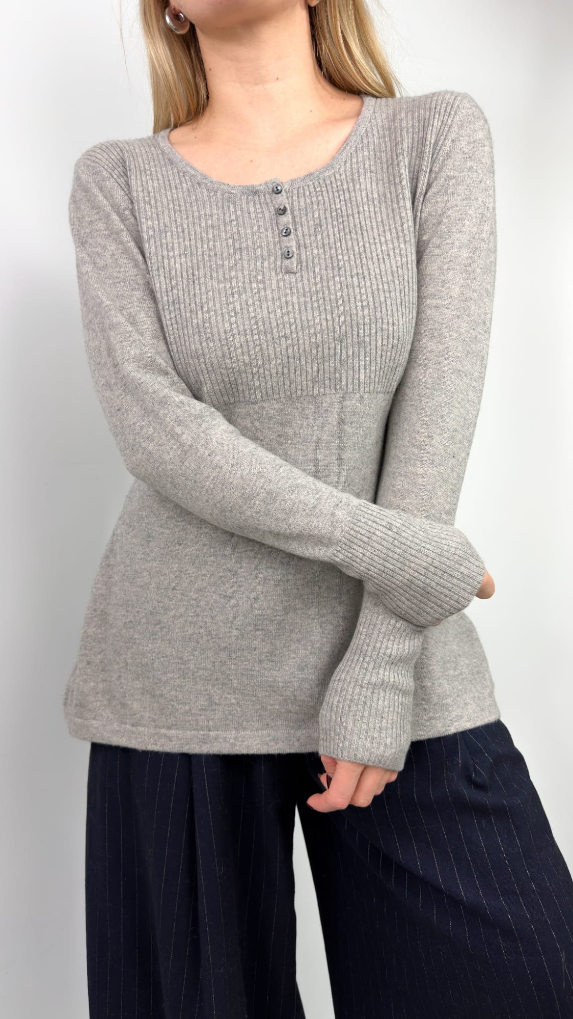 Woolovers szary sweter wełna merino/kaszmir 