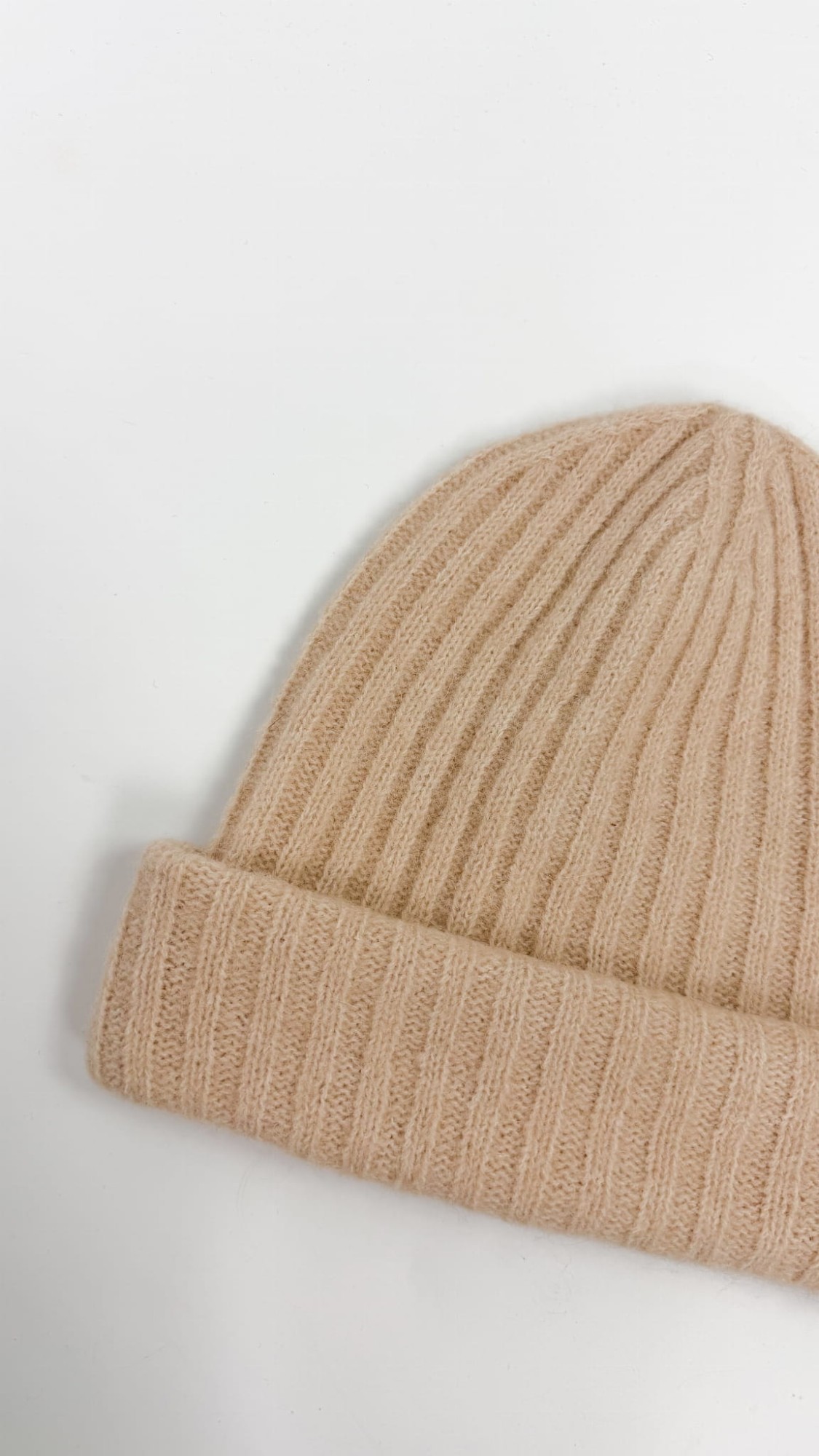 Beżowa czapka wełna/alpaka 