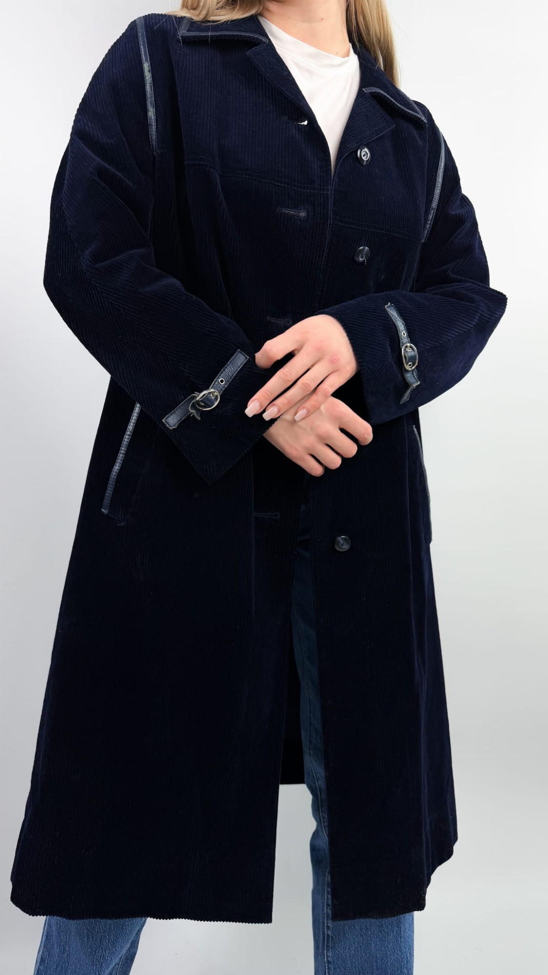 Sztruksowy płaszcz vintage granatowy 