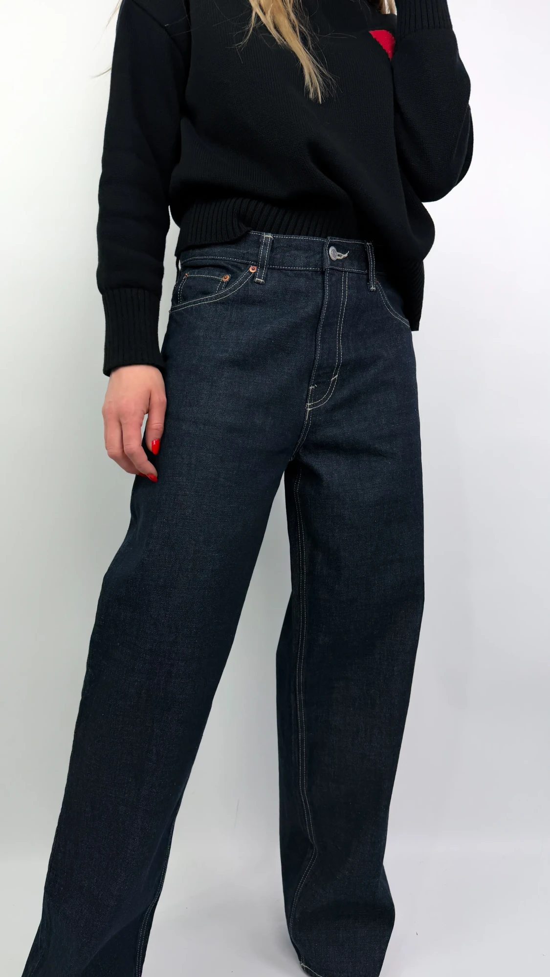 Weekday spodnie jeansowe ciemne 